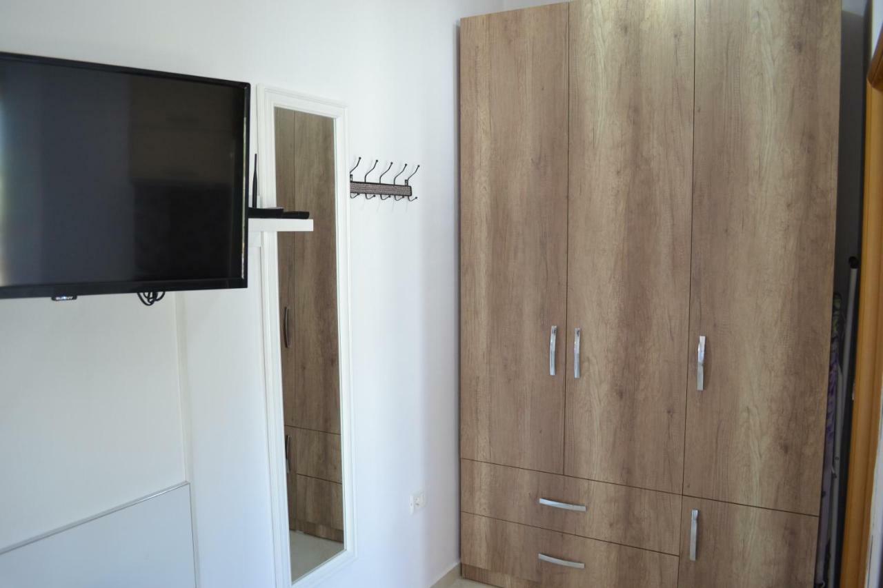 Seaview Bay Studio & Private Garage Vlora Kültér fotó
