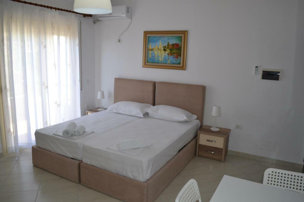 Seaview Bay Studio & Private Garage Vlora Kültér fotó